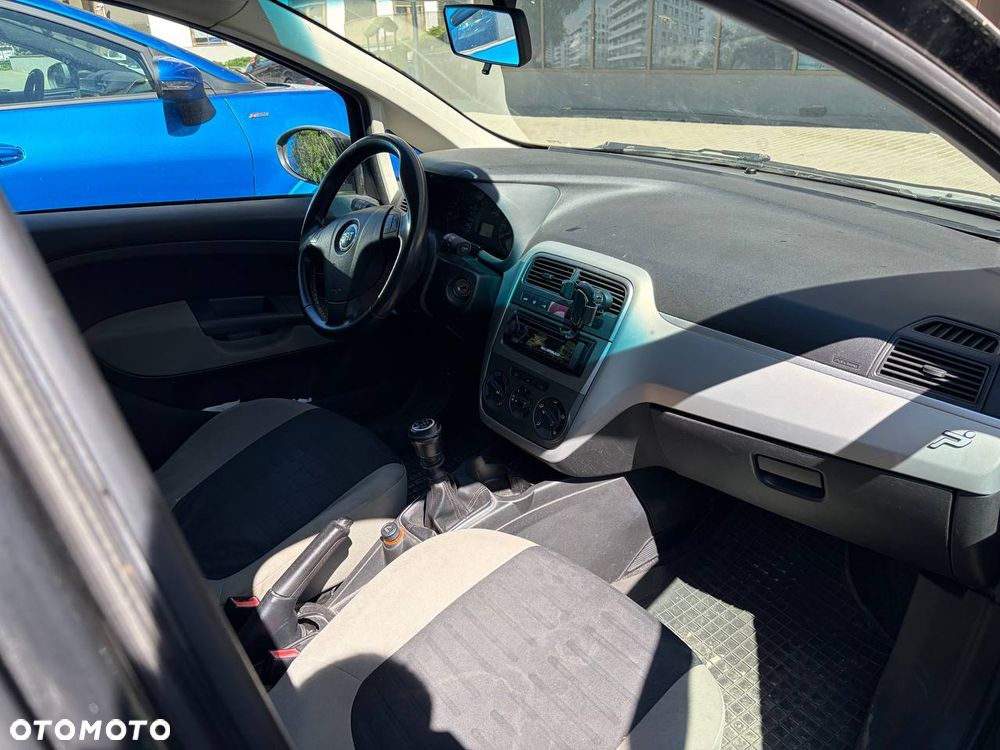 Fiat Grande Punto 1.4 8V Racing - 8