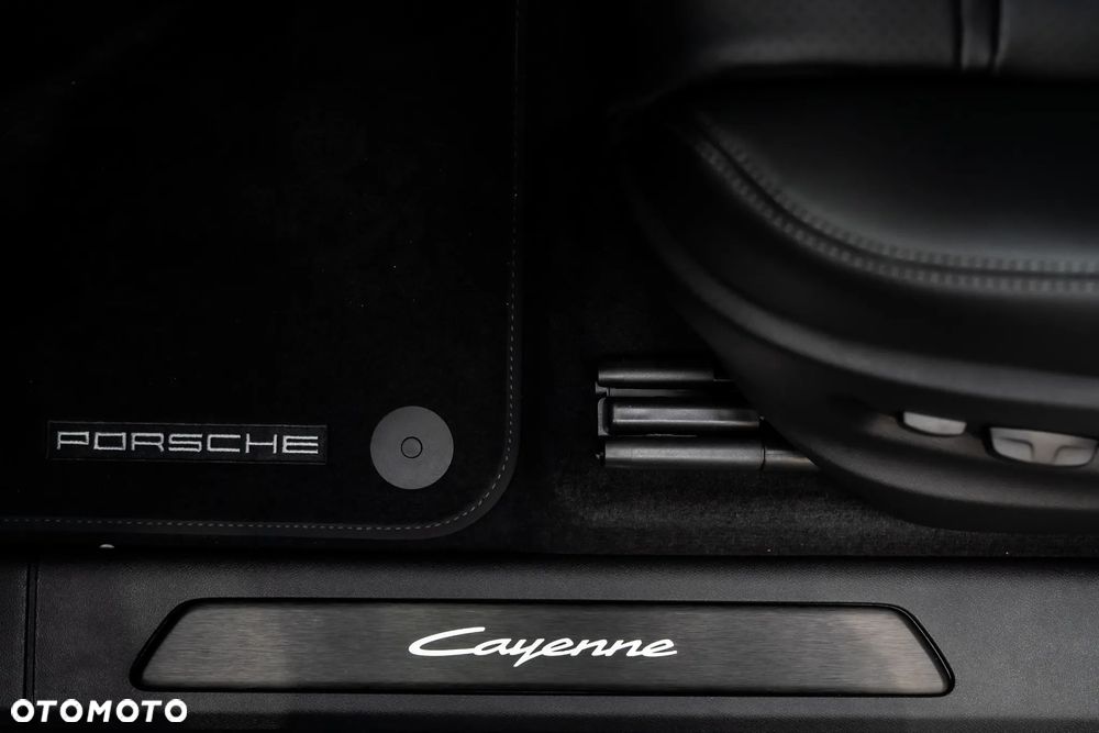 Porsche Cayenne Black Edition - 20