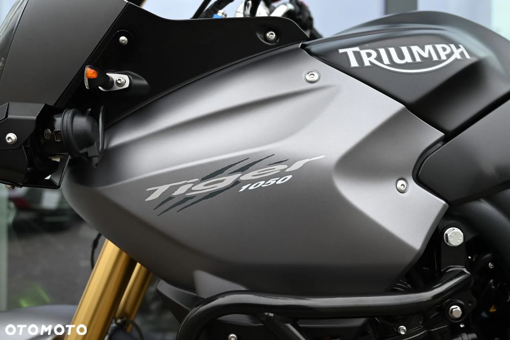 Triumph Tiger - 14