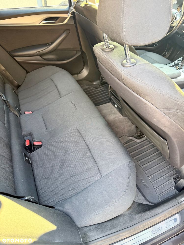 BMW Seria 5 525d - 8