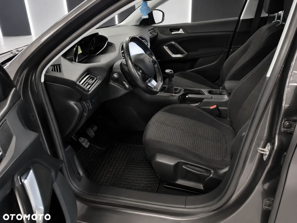 Peugeot 308 1.2 PureTech Active S&S - 6