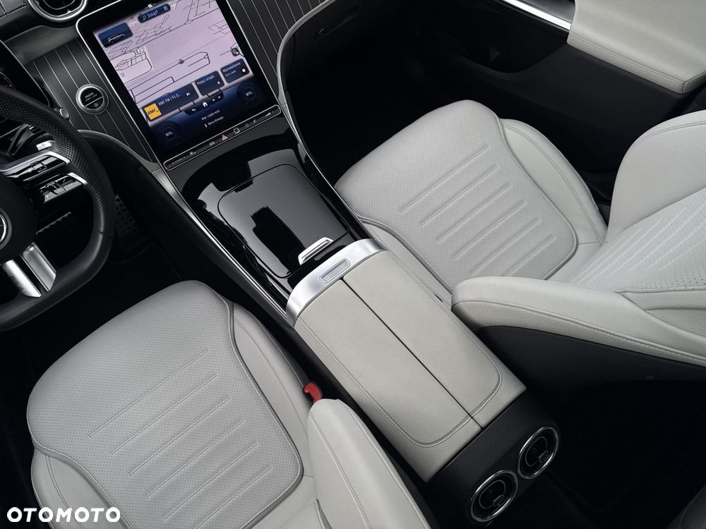 Mercedes-Benz GLC - 16