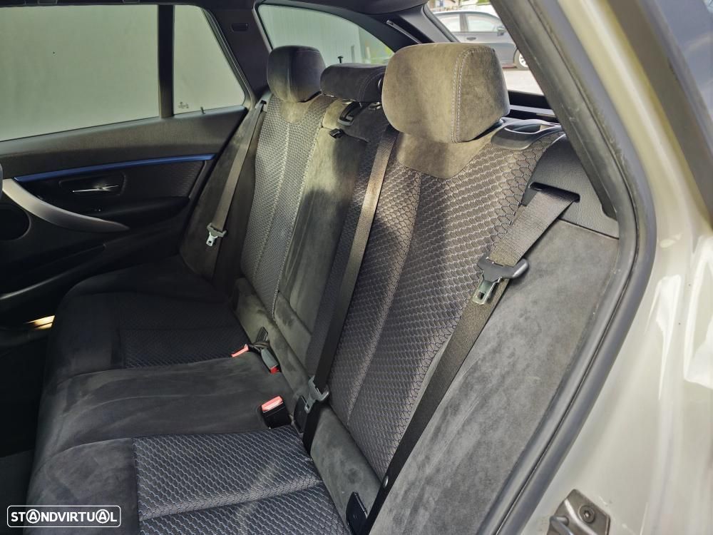 BMW 325 d Touring Pack M Auto - 27