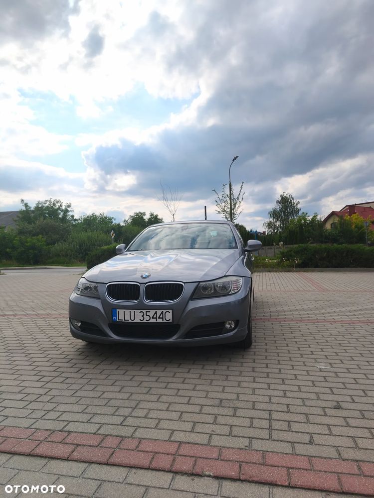 BMW Seria 3 318d DPF Edition Exclusive - 11