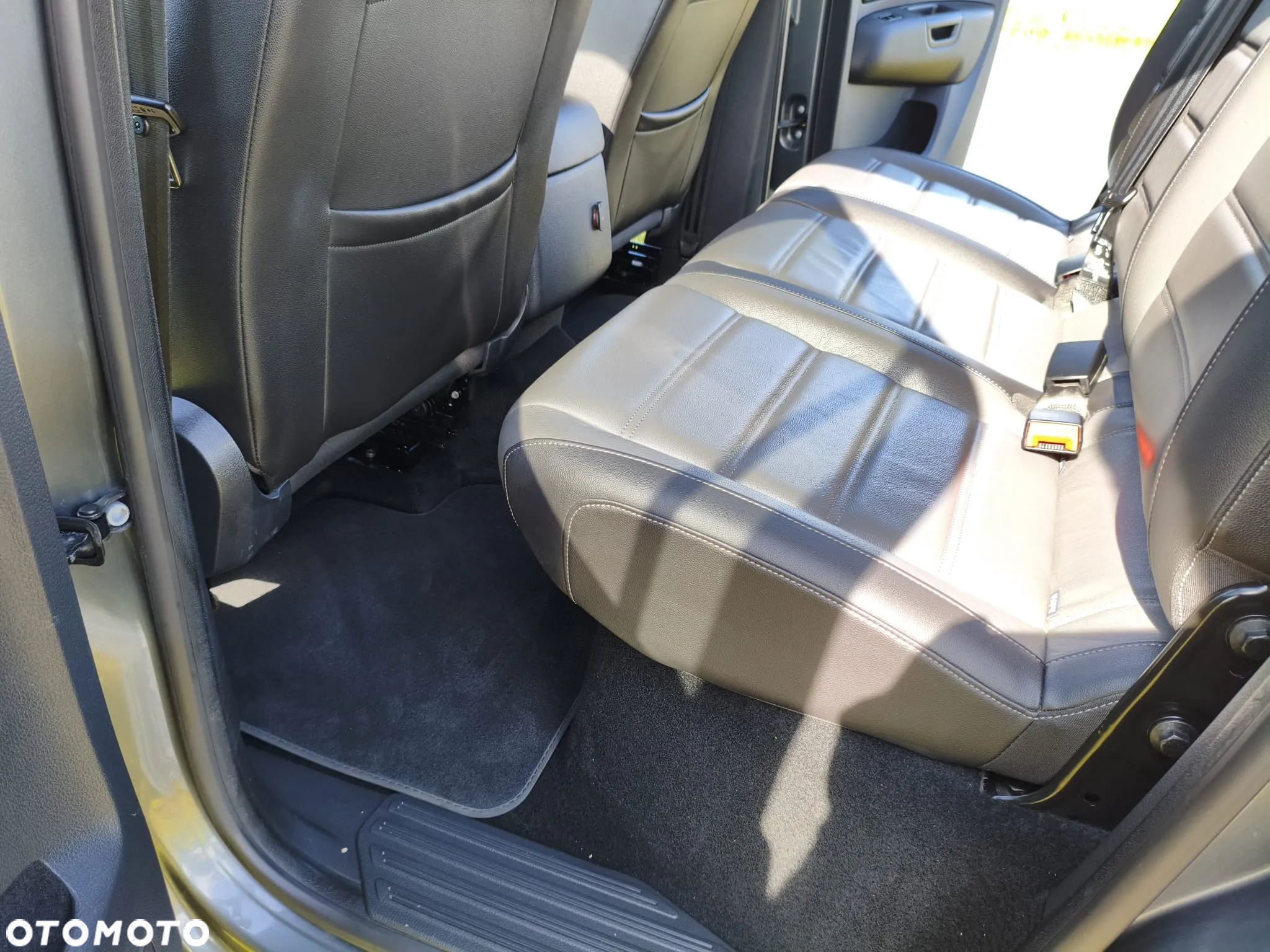 Volkswagen Amarok 3.0 V6 TDI 4Mot Highline - 21
