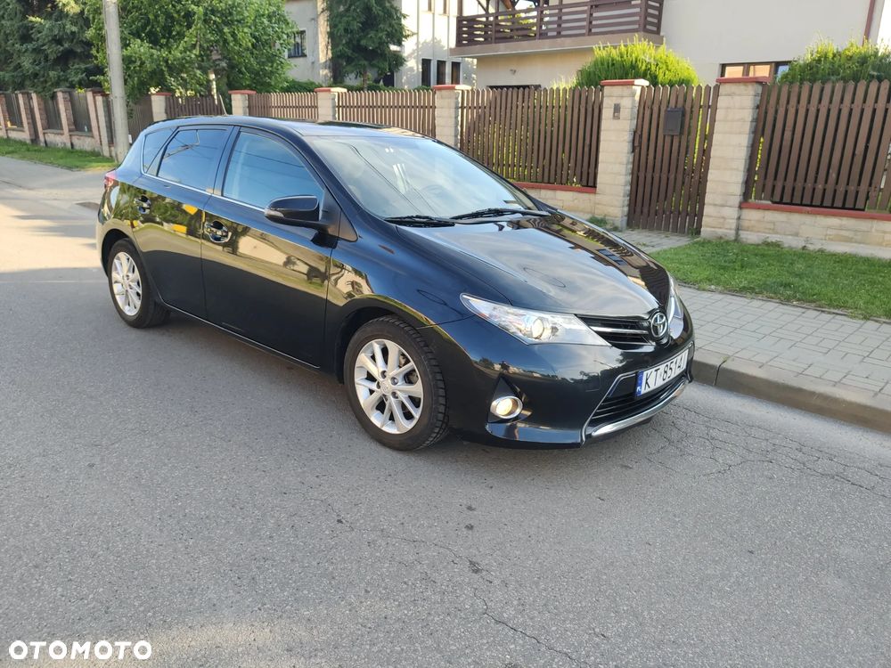 Toyota Auris 1.33 Dual-VVT-i - 2