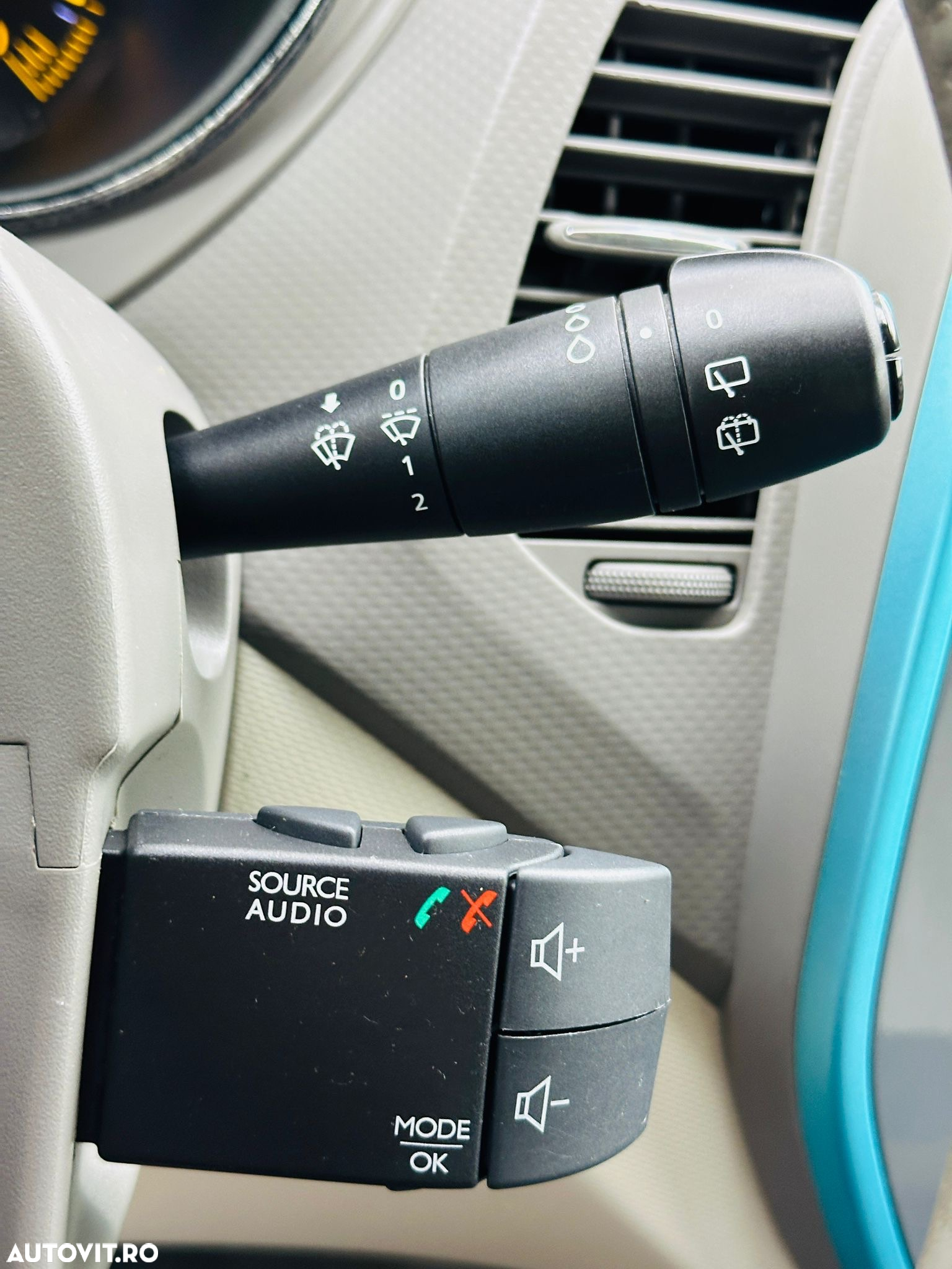 Renault Captur - 36