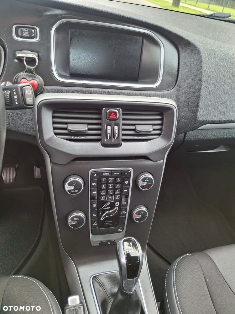 Volvo V40 - 10