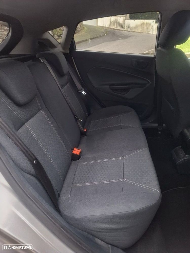 Ford Fiesta 1.25 Titanium - 12