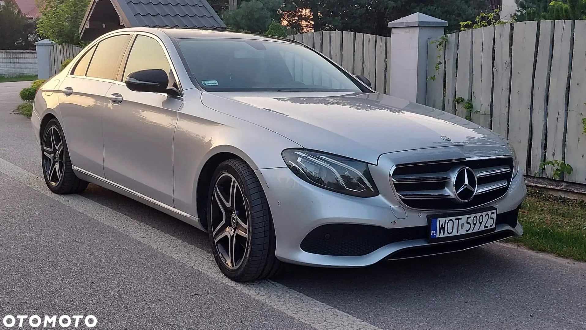 Mercedes-Benz Klasa E 250 9G-TRONIC - 1