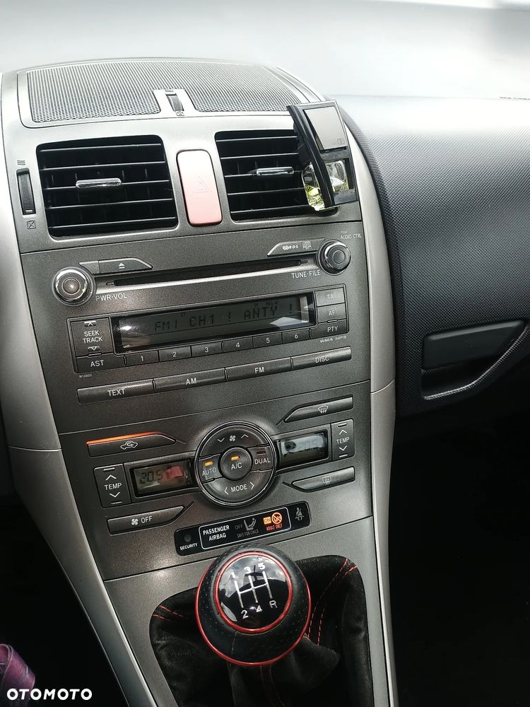 Toyota Auris 1.6 VVT-i Sol - 10