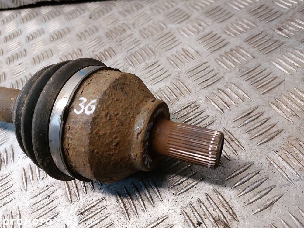 PÓŁOŚ PRAWY PRZÓD  FORD FOCUS MK2 2.0 TDCI - 2