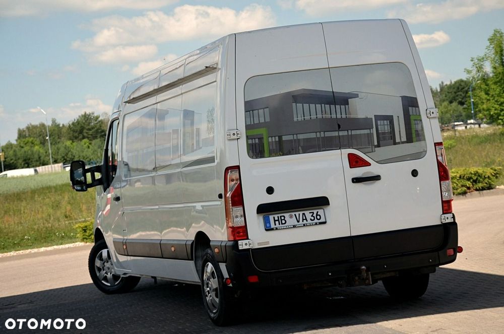 Nissan NV 400 - 8