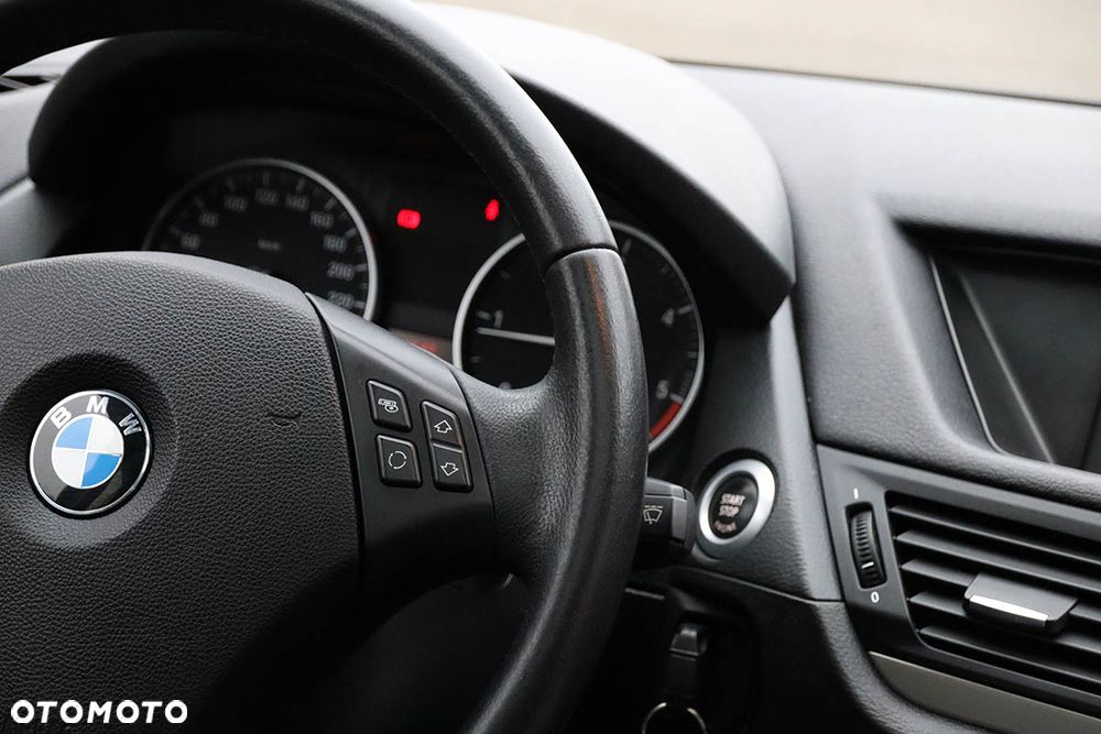 BMW X1 xDrive20d - 34