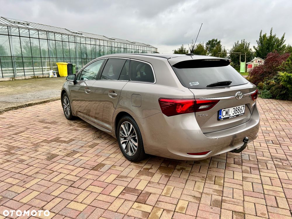 Toyota Avensis Touring Sports 1.6 D-4D - 4