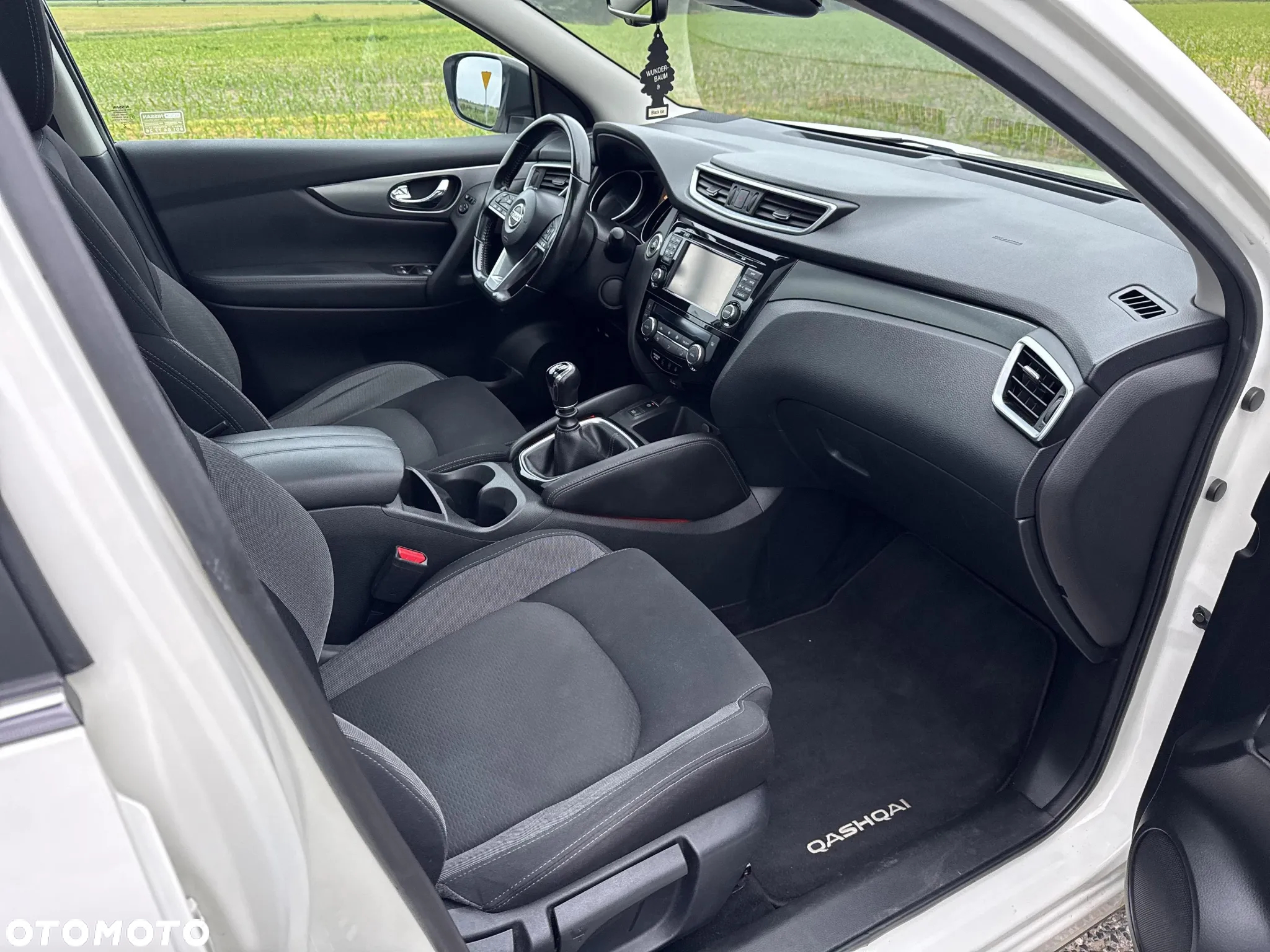 Nissan Qashqai 1.3 DIG-T N-Connecta - 10