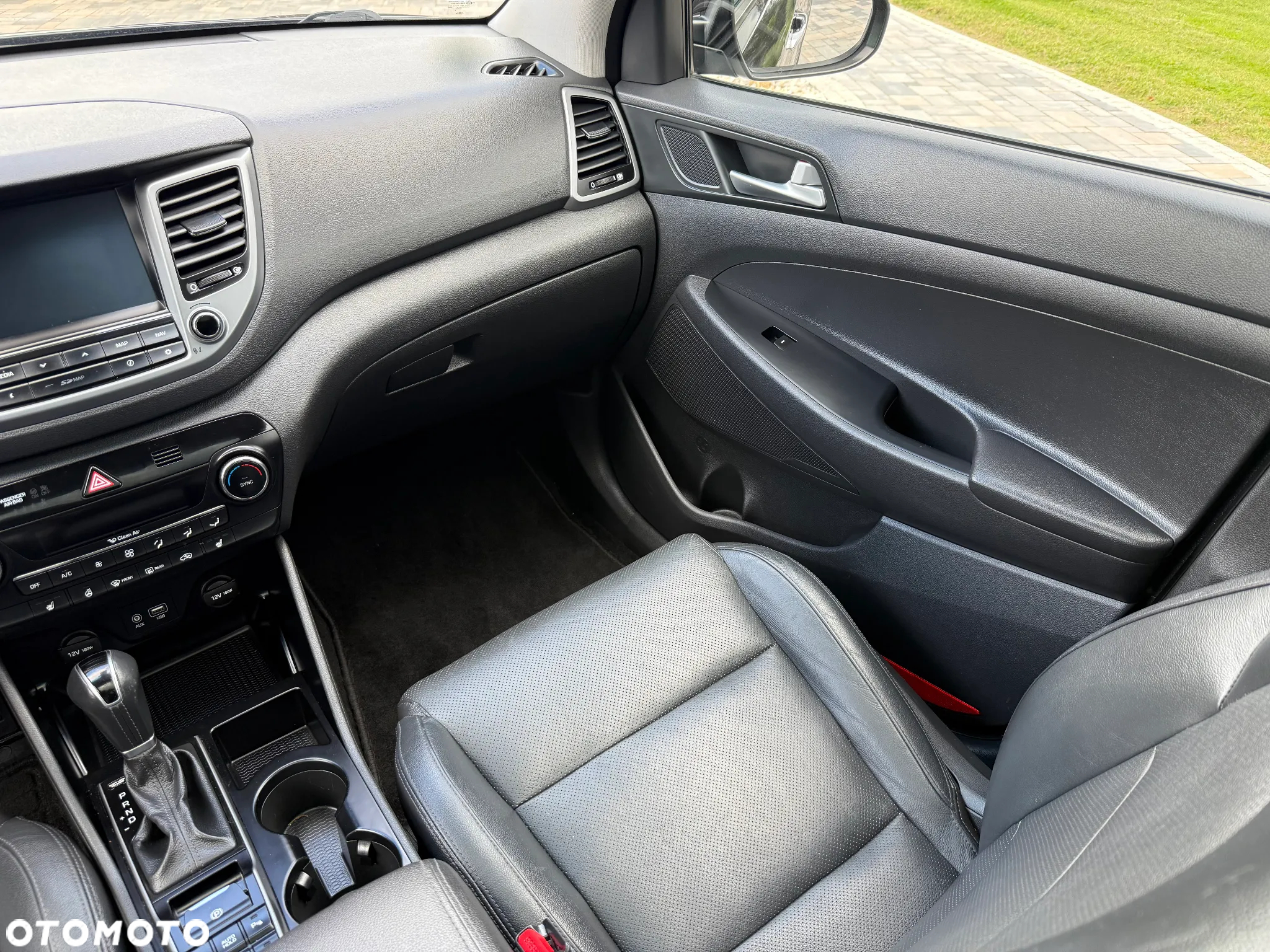 Hyundai Tucson 2.0 CRDi 4WD Automatik Style - 16