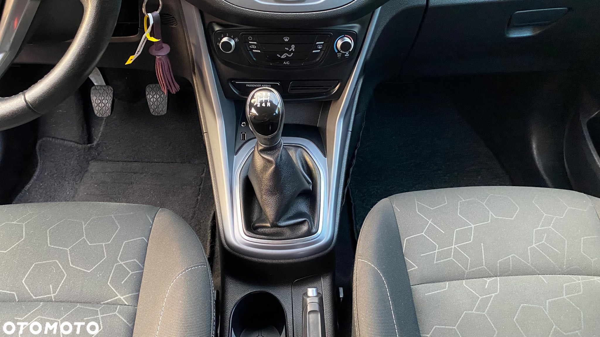 Ford B-MAX 1.0 EcoBoost SYNC Edition - 22