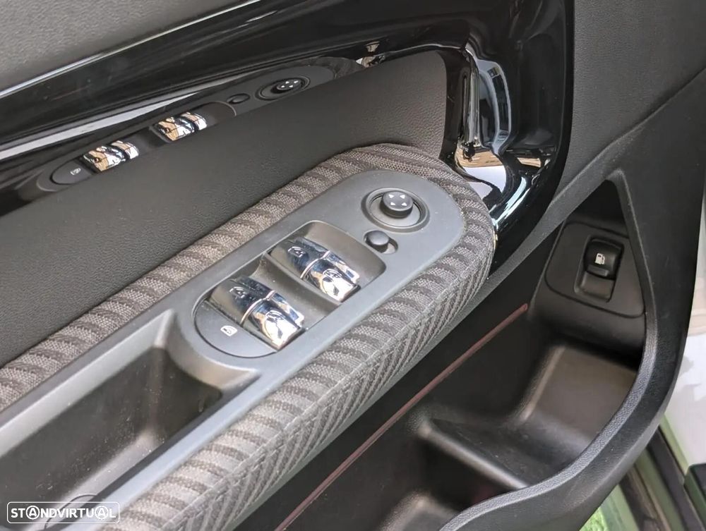 MINI Countryman Cooper SE ALL4 Auto - 16