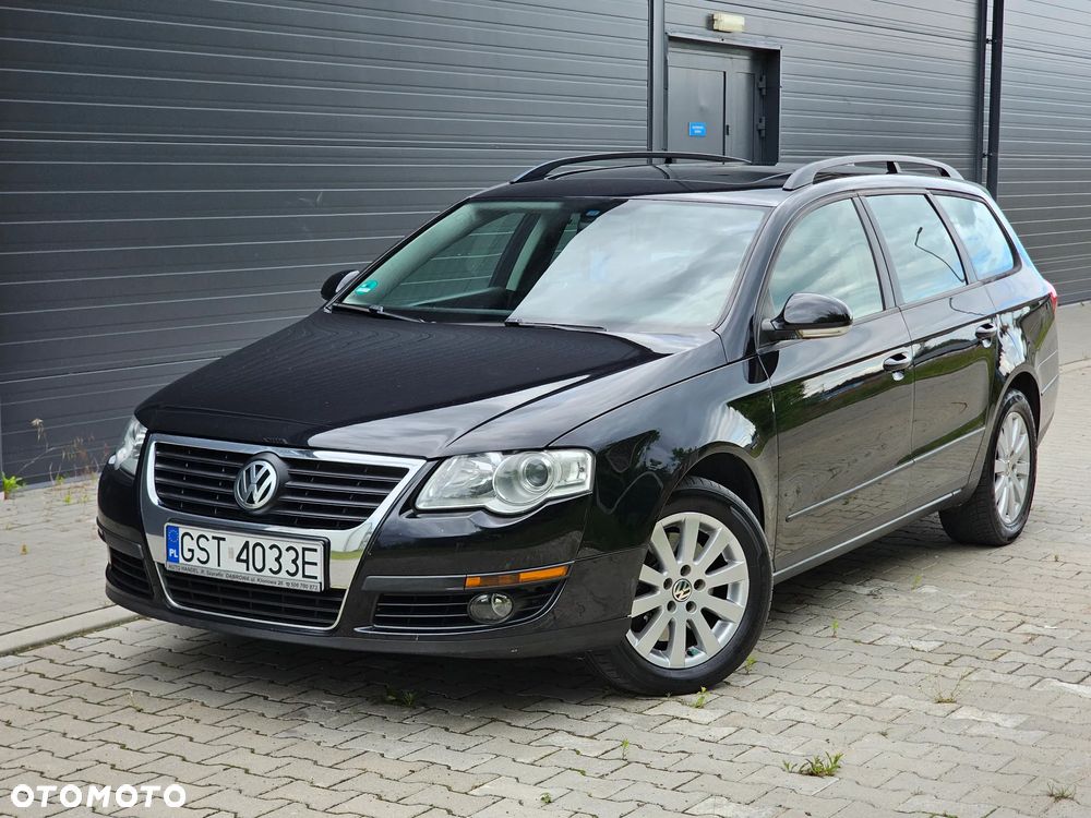 Volkswagen Passat 1.9 TDI DPF Sportline - 1