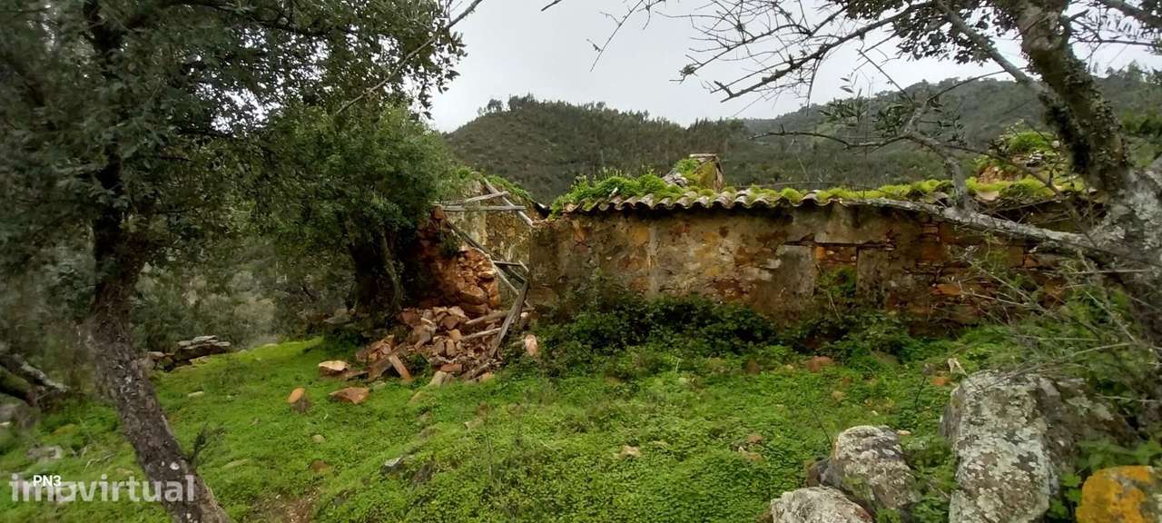 Ruína em Alferce / Monchique — Oportunidade Única no Algarve Rural - Grande imagem: 4/40