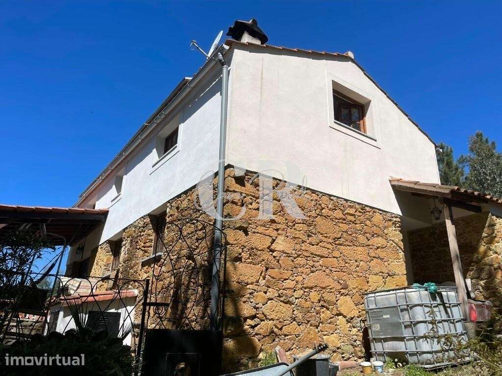 Moradia em pedra com 2 quartos, totalmente autónoma (off-grid), perto - Grande imagem: 4/58