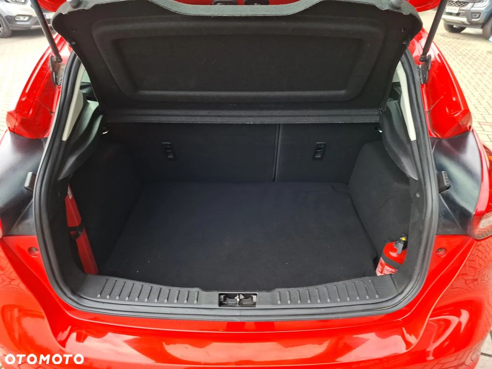 Ford Focus 1.6 Trend - 12