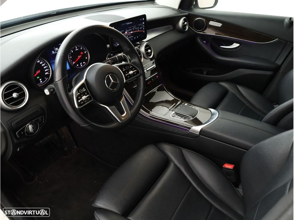 Mercedes-Benz GLC 200 d 4Matic — fotografia 13