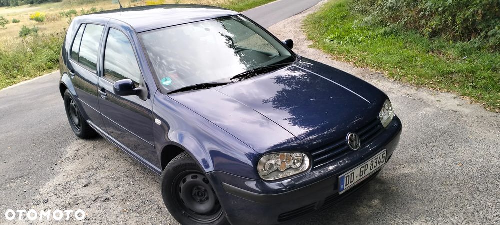 Volkswagen Golf 1.6 - 1