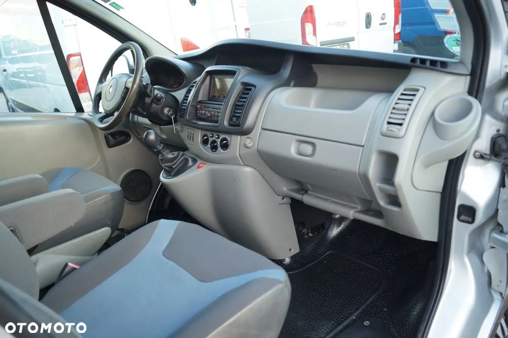 Renault Trafic - 24