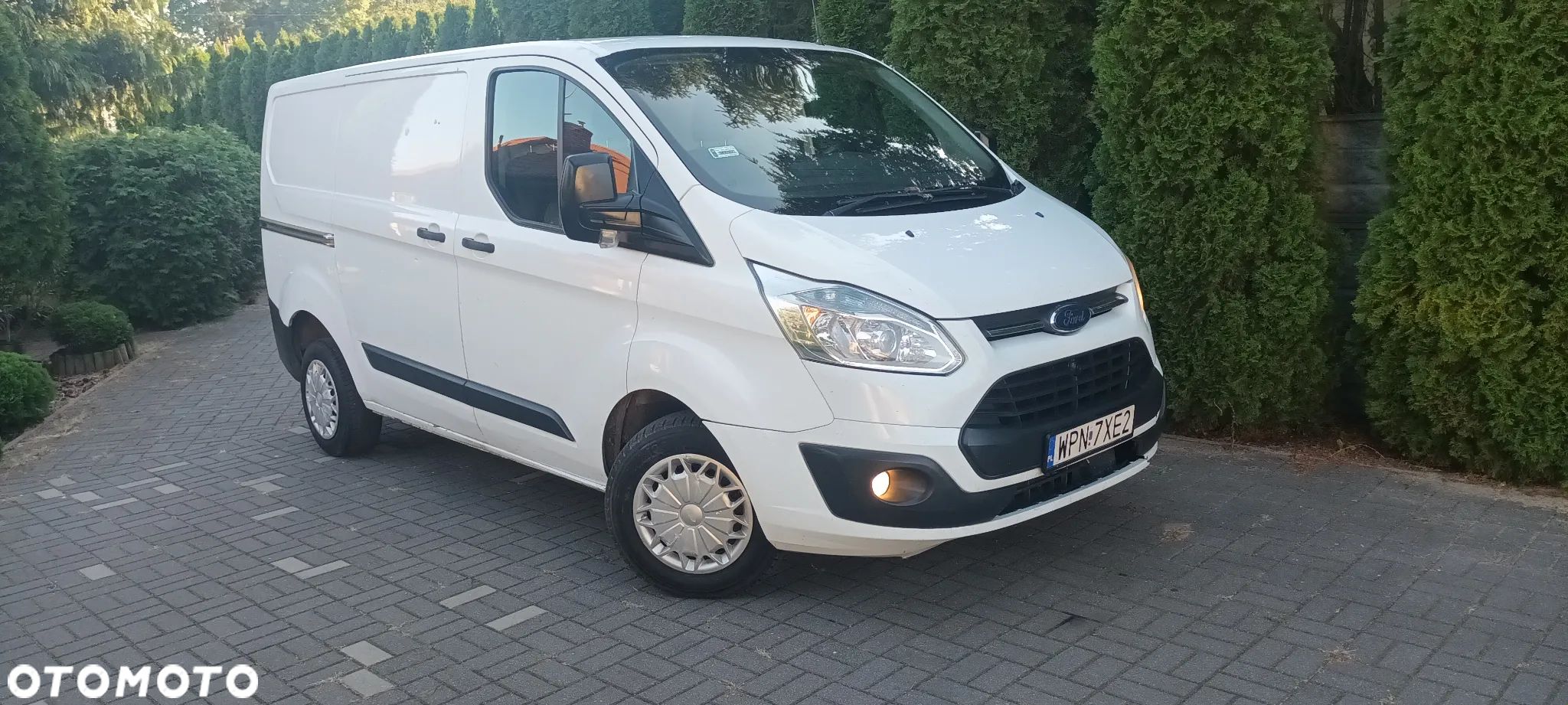 Ford TRANSIT CUSTOM - 1