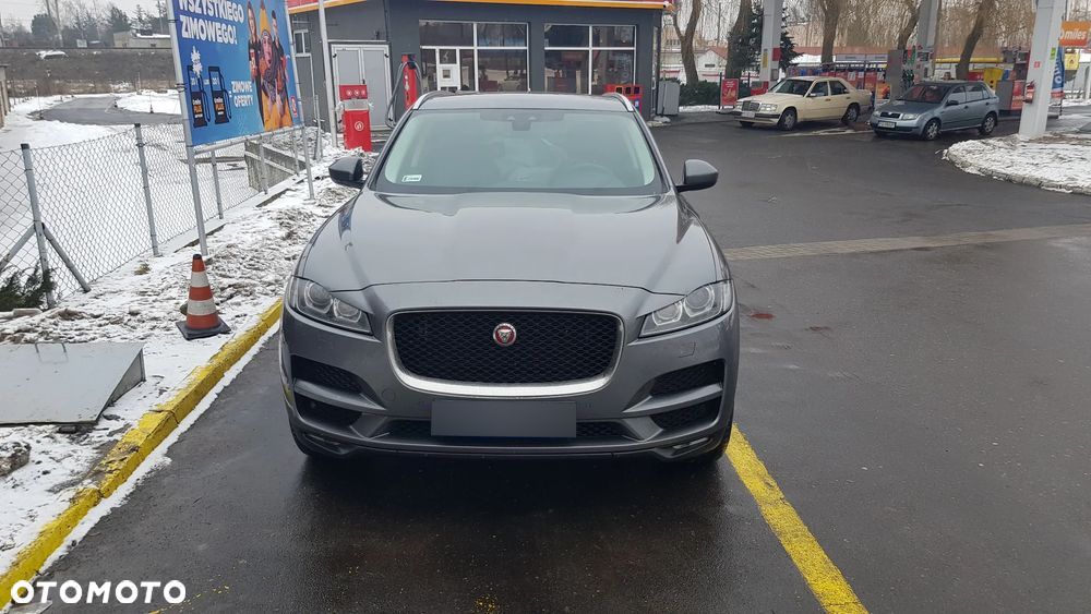 Jaguar F-Pace