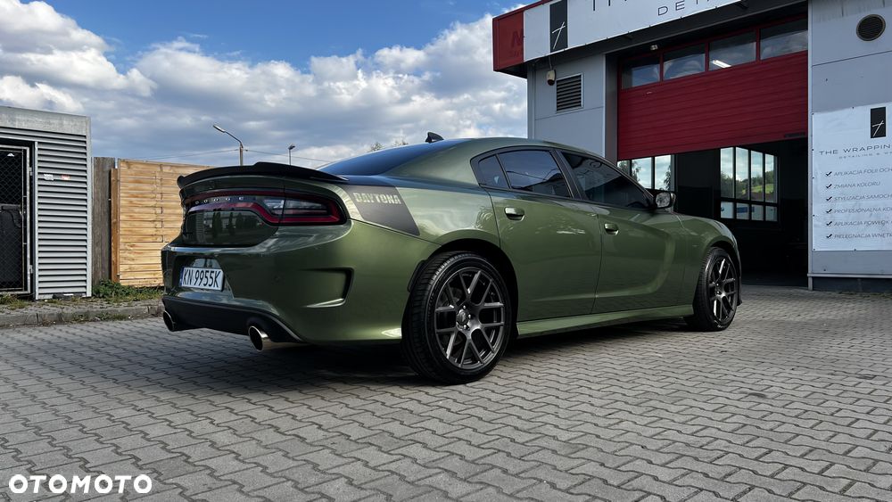 Dodge Charger 5.7 R/T Daytona - 2