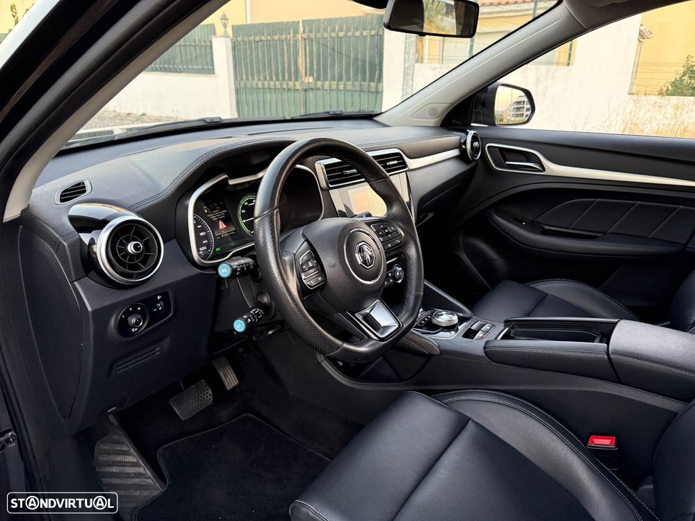 MG ZS - 12