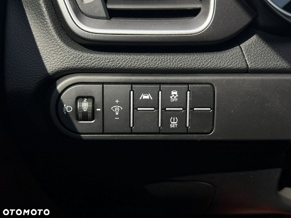 Kia Ceed 1.5 T-GDI M - 32