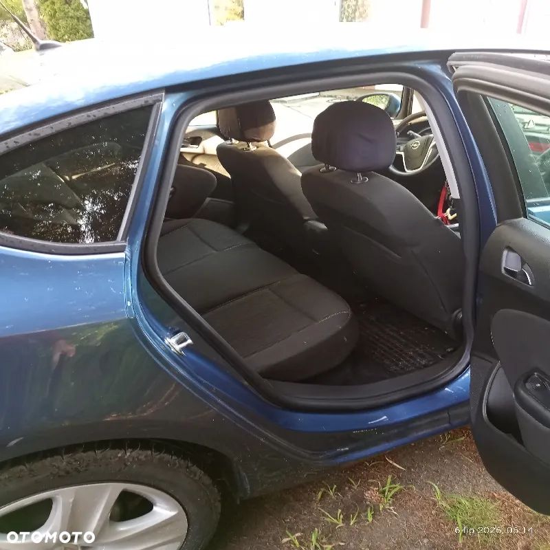 Opel Astra - 4