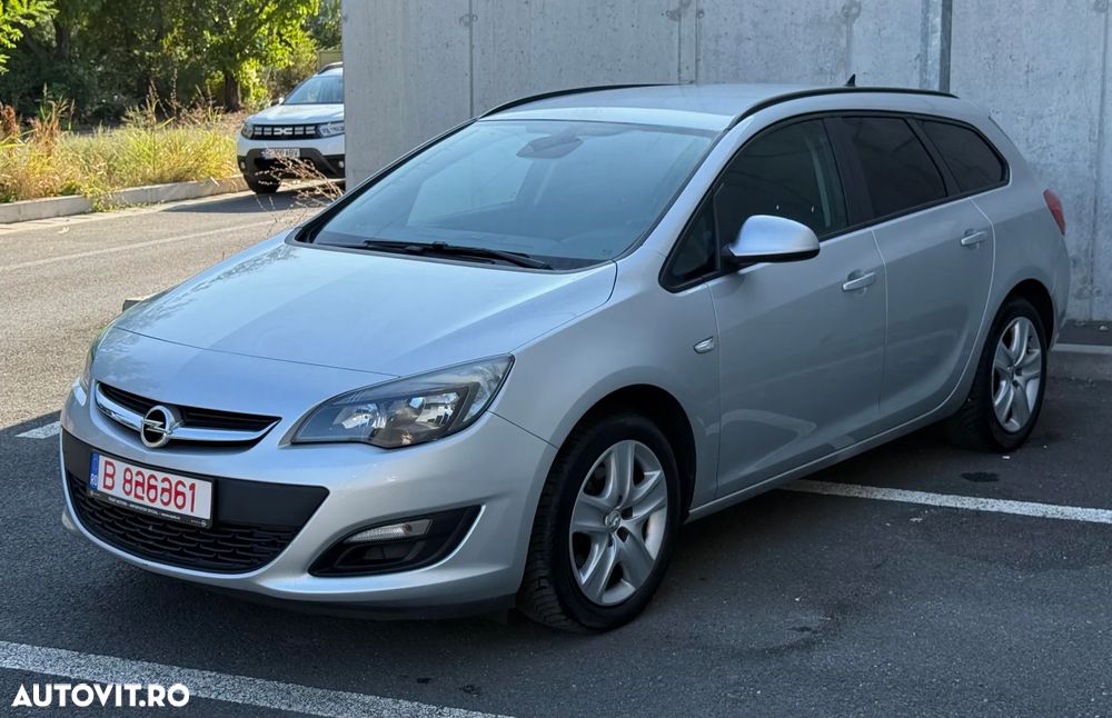 Opel Astra Sport Tourer 1.6 CDTI ECOTEC Start/Stop Dynamic - 2