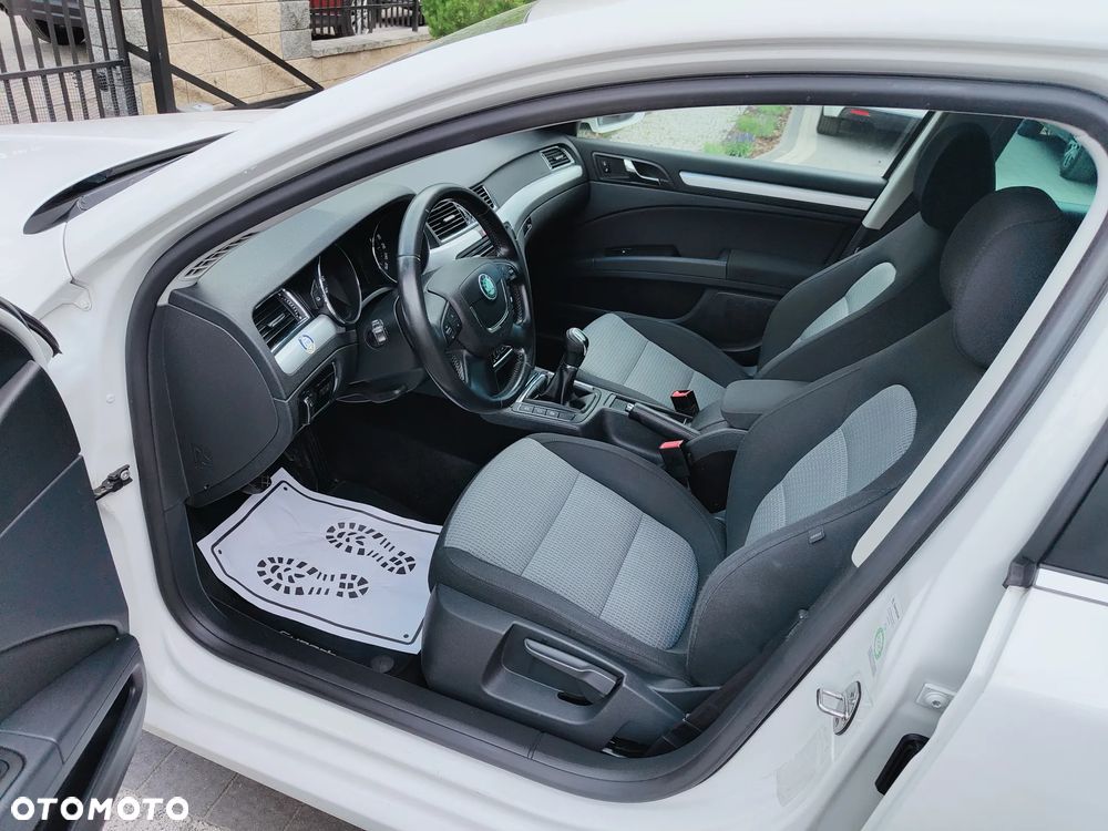Skoda Superb 2.0 TDI Green tec Ambition - 10