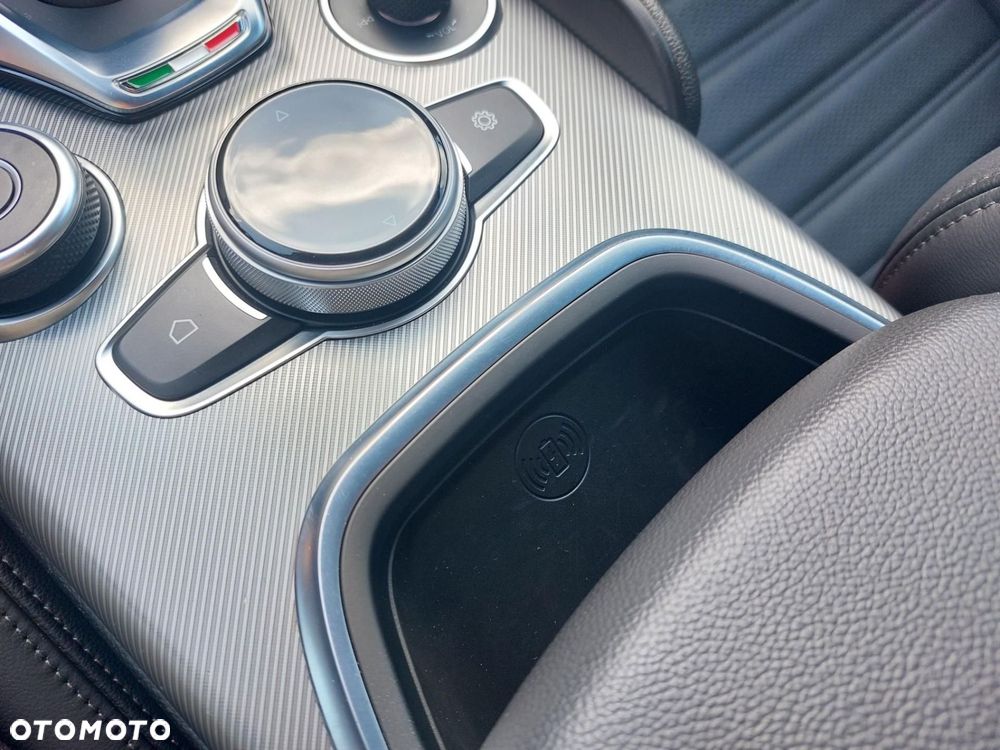 Alfa Romeo Giulia 2.0 Turbo Veloce Q4 - 28