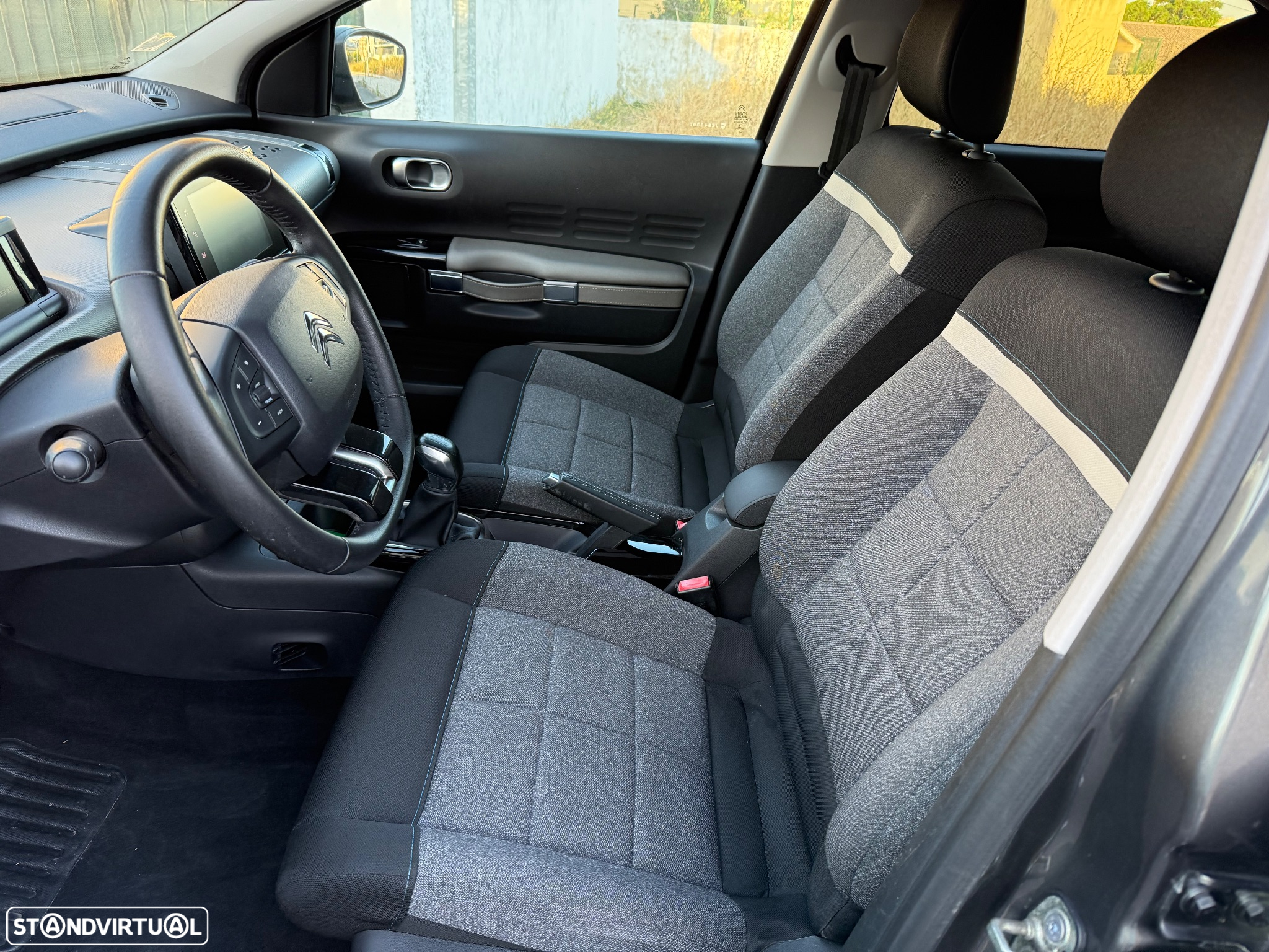 Citroën C4 Cactus 1.2 PureTech Shine - 18