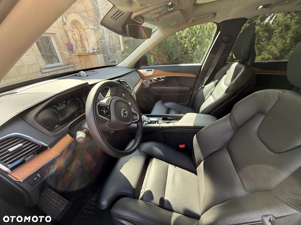 Volvo XC 90 - 7