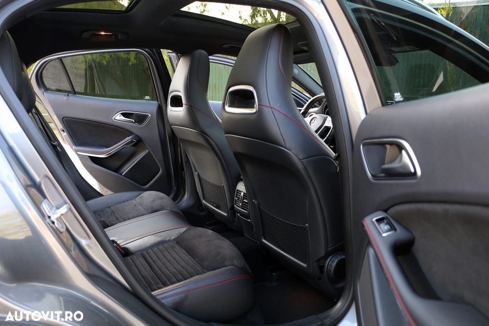 Mercedes-Benz GLA 220 CDI 4MATIC 7G-DCT AMG Line - 13