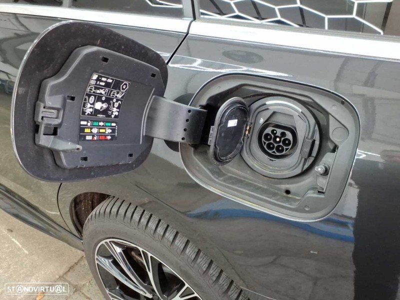 Mercedes-Benz C 300 e T 9G-TRONIC AMG Line - 10