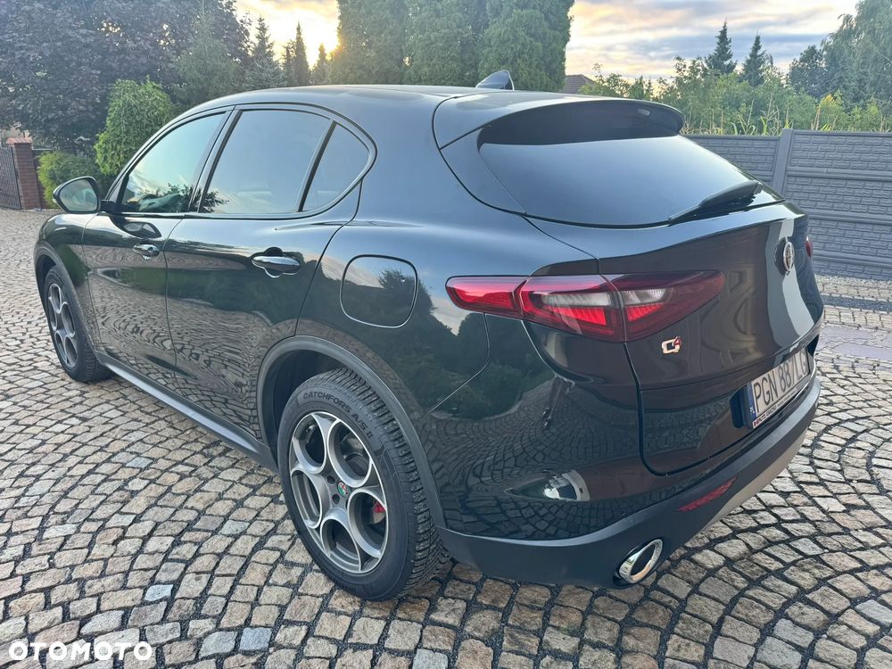 Alfa Romeo Stelvio - 20