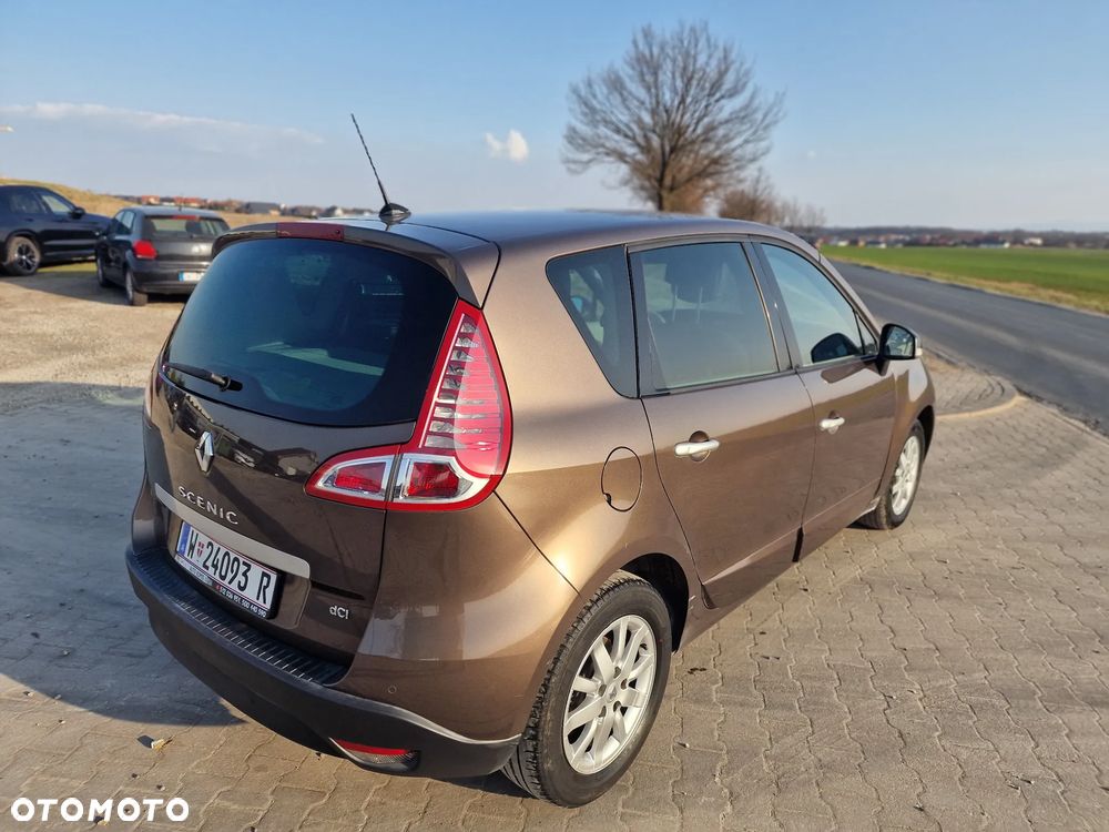 Renault Scenic 1.9 dCi Confort Privilege - 9