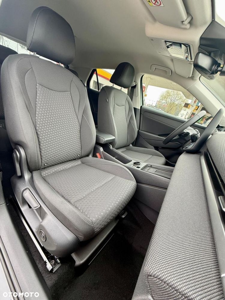 Volkswagen T-Roc - 12