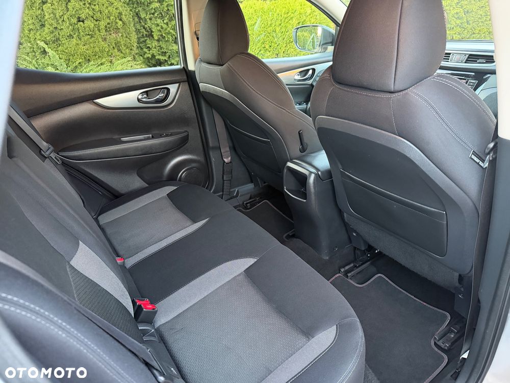Nissan Qashqai 1.3 DIG-T Acenta - 17