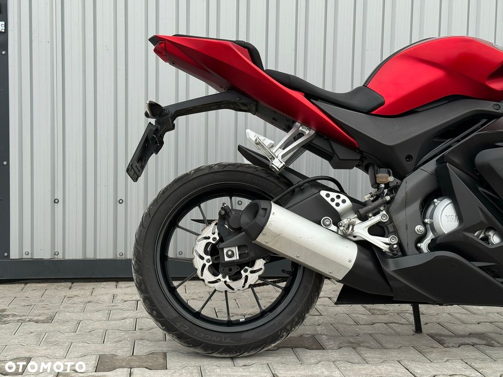 Yamaha YZF - 8