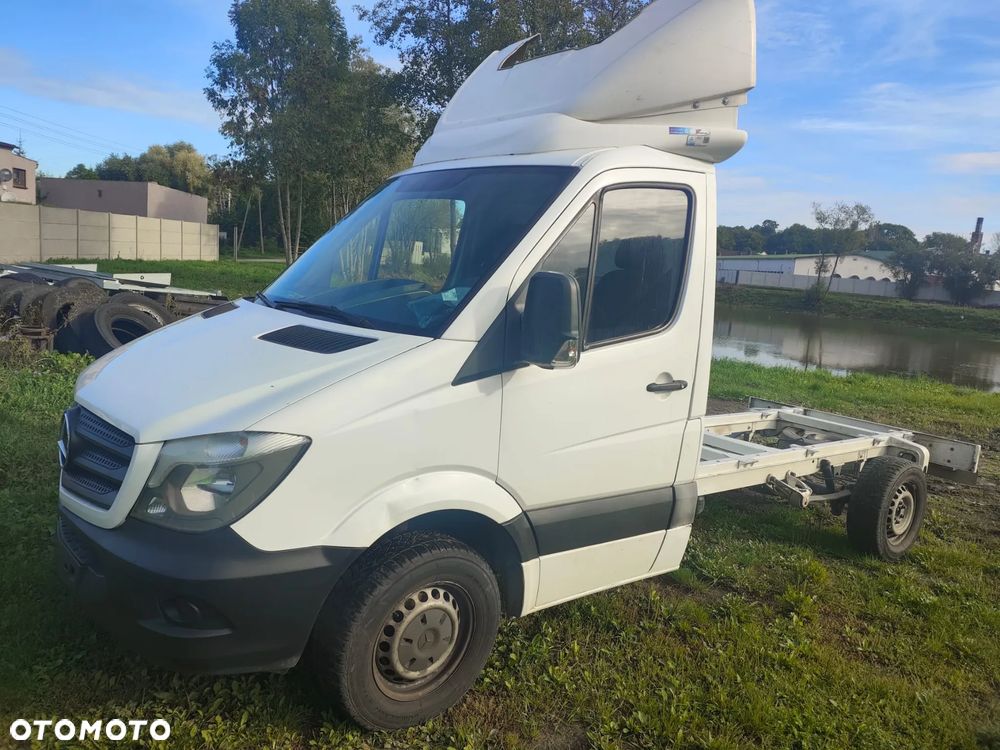 Mercedes-Benz Sprinter - 1