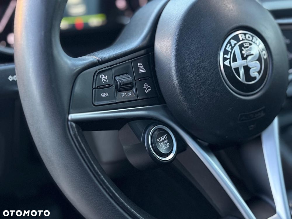 Alfa Romeo Stelvio - 29